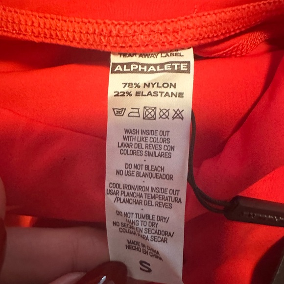Alphalete Vivid Red Activewear Size Small NWT (see spot last photo) - Picture 4 of 6